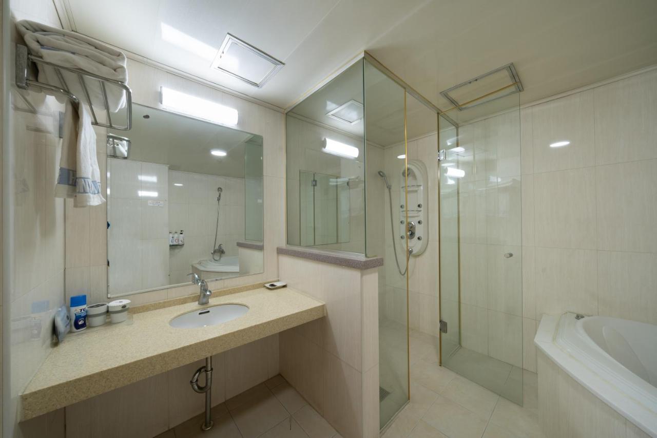 Symphony Hotel Suwon Eksteriør bilde