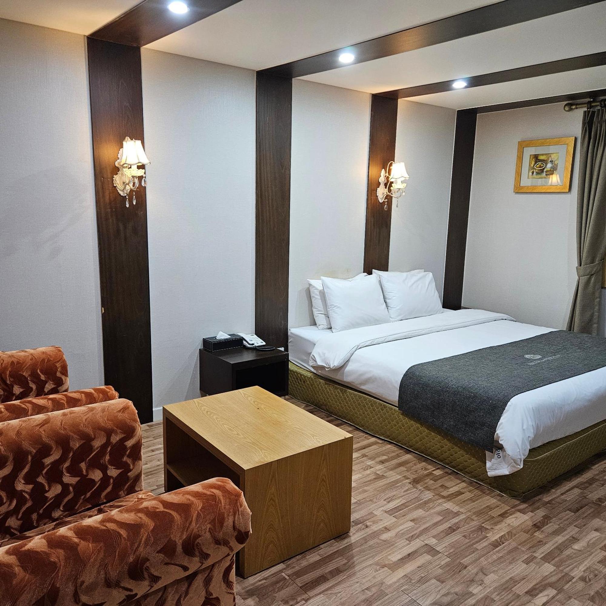 Symphony Hotel Suwon Eksteriør bilde